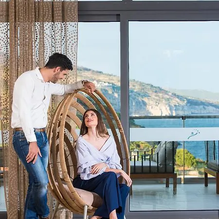 Aeolis Thassos Palace