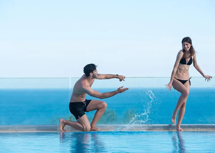 Aeolis Thassos Palace 波托什